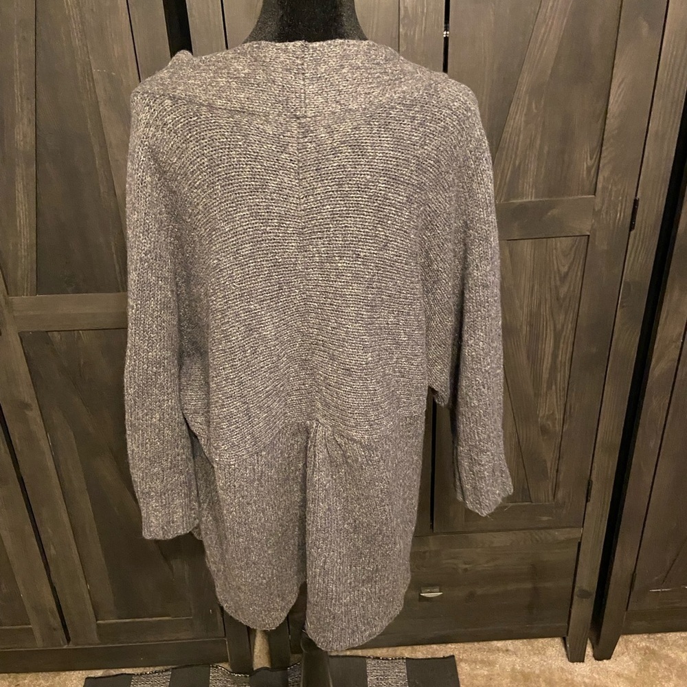 Womens Dressbarn Sweater size 18/20 3/4 Sleeve Gray Cardigan Top - Picture 2 of 5